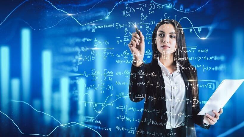 Un trader mettant en place son algorithme de trading